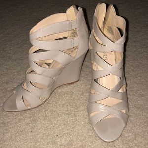 Nine West nude wedge heel | Size 6.5